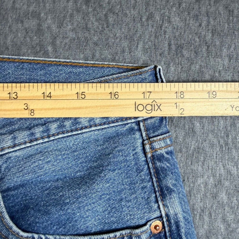 Levis 501 Jeans Men 34x30 Blue Original Fit Straight Leg Button Fly Medium Wash - Picture 9 of 11